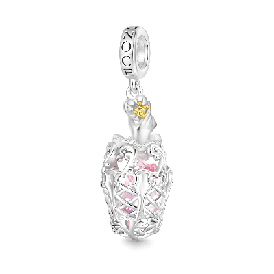 Queen Pendant