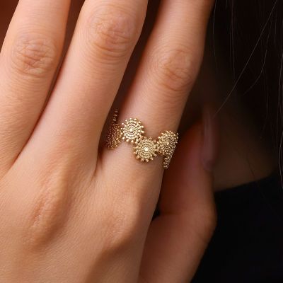 Texture Stitching Gold Ring