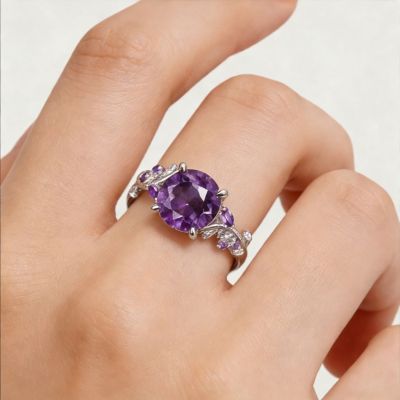 Round-cut Amethyst Promise Ring
