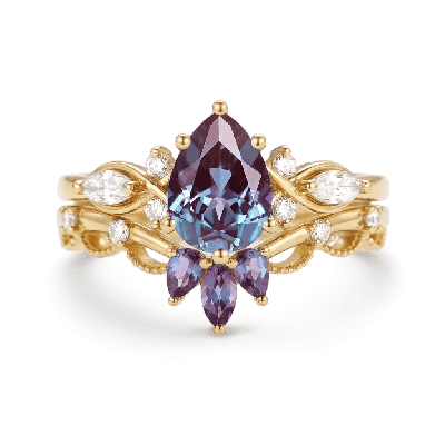 Pear-Cut Engagement Ring Set